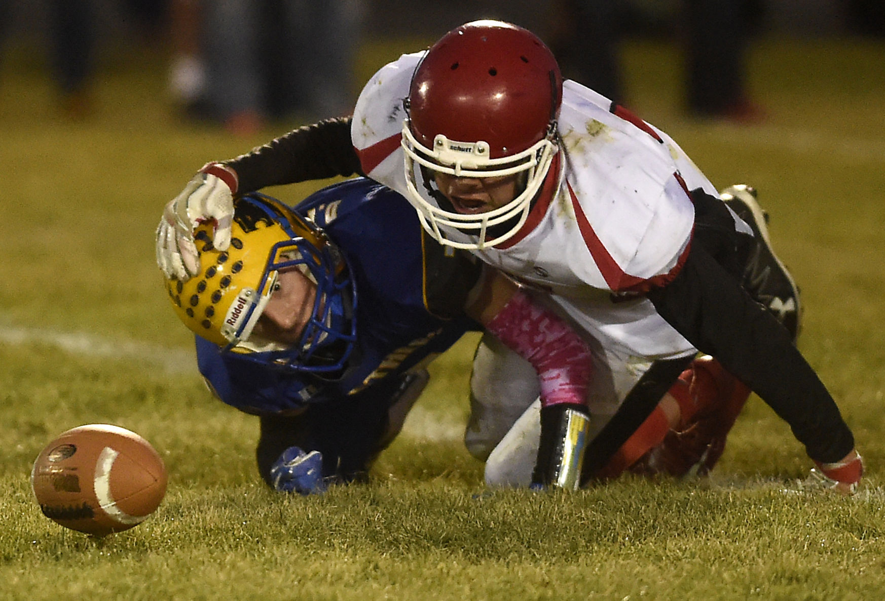 Football - Mackay Vs. Carey